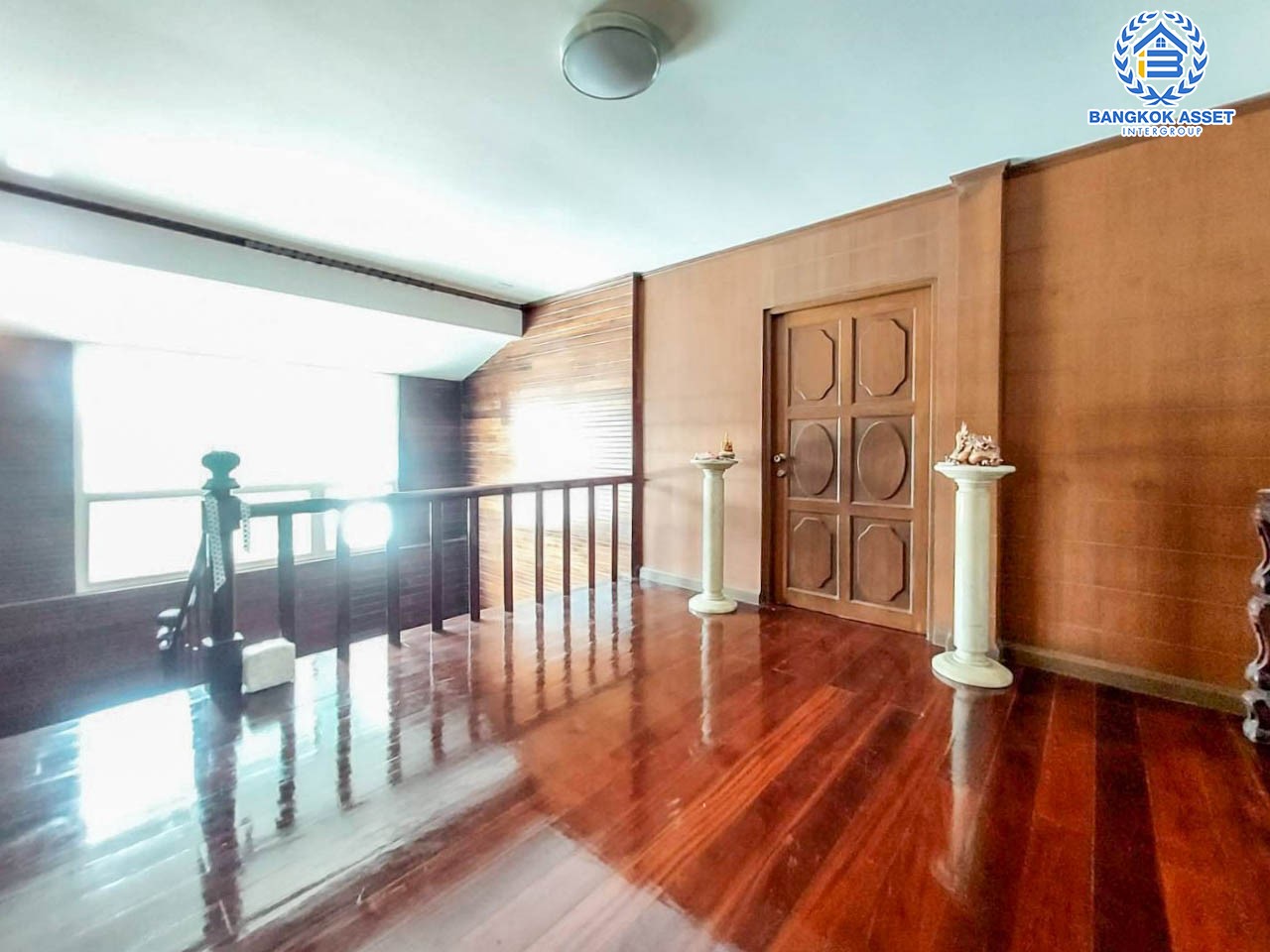 *****บ้านเดี่ยวมือสอง ม.ชวนชื่นพาร์ควิลล์ กาญจนาภิเษก หลังมุม บนเนื้อที่ 211 ตร.ว. ฟังก์ชันพร้อม 6 ห้องนอน 4 ห้องน้ำ 4 ที่จอดรถ บนทำเลศักยภาพติดถนน เชื่อมต่อถนนกาญจนาภิเษก, ถนนสิรินธร, ถนนบรมราชชนนี ใกล้เซ็นทรัลปิ่นเกล้า